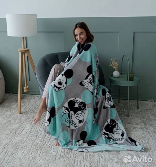 Пледы и покрывало