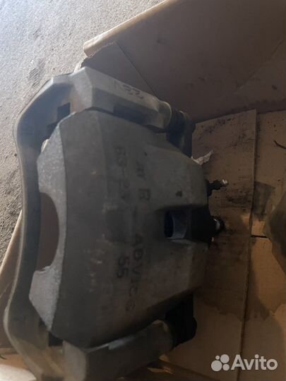 Суппорта передние Toyota Camry