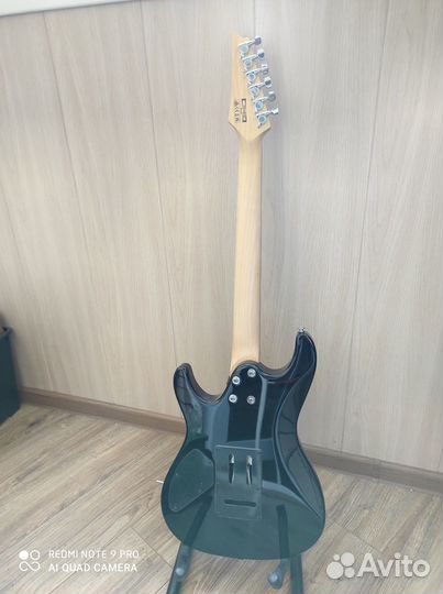 Электрогитара Ibanez + Аксессуары