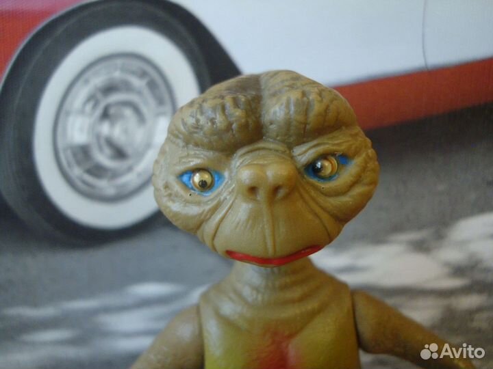 Игрушка инопланетянин 90-х годов