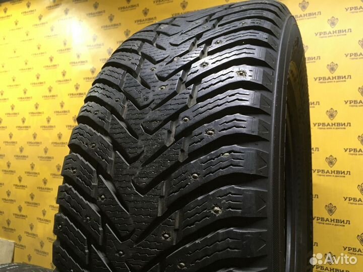 Nokian Tyres Hakkapeliitta 8 SUV 285/60 R18 116T