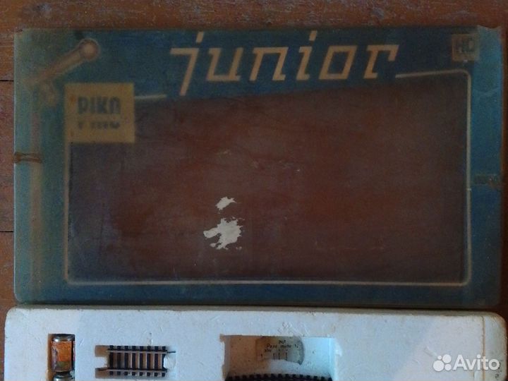 Паровозик старинный