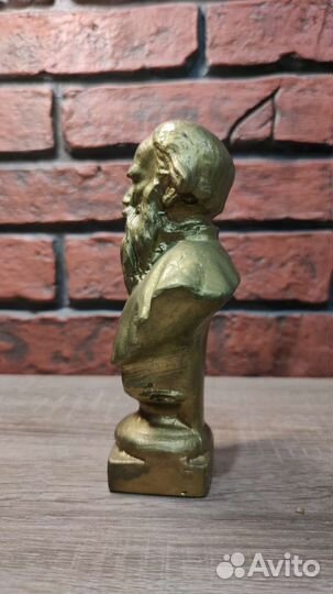 Бюст из гипса Лев Толстой