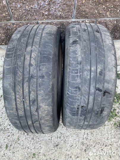 Roadstone Classe Premiere CP672 215/55 R17 94