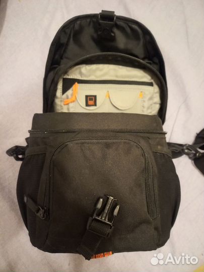 Зеркальный фотоаппарат Nikon D3100