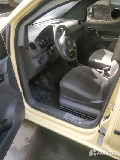 Volkswagen Caddy 2.0 МТ, 2015, 196 100 км