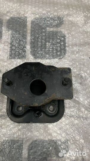 Кронштейн усилителя бампера задний правый Bmw