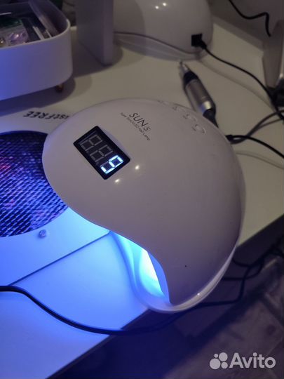 LED лампа для маникюра