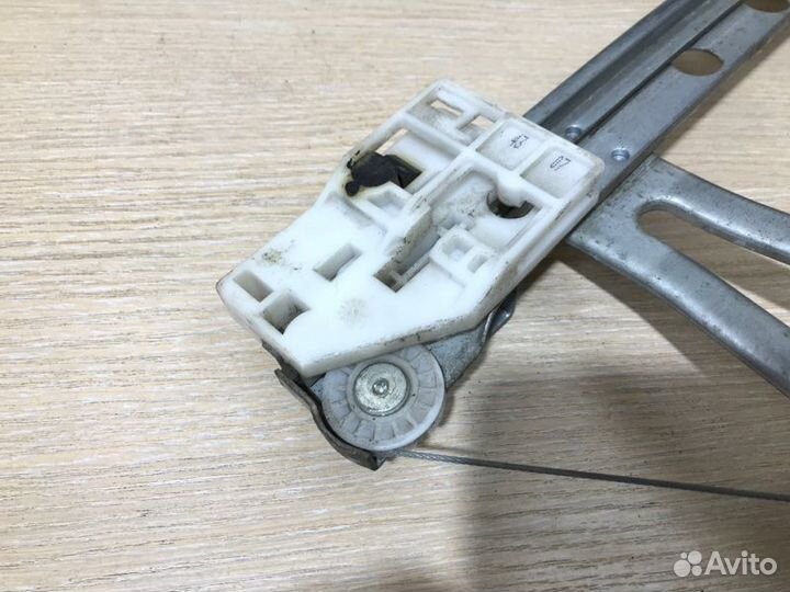 Стеклоподъемник задний правый задний правый