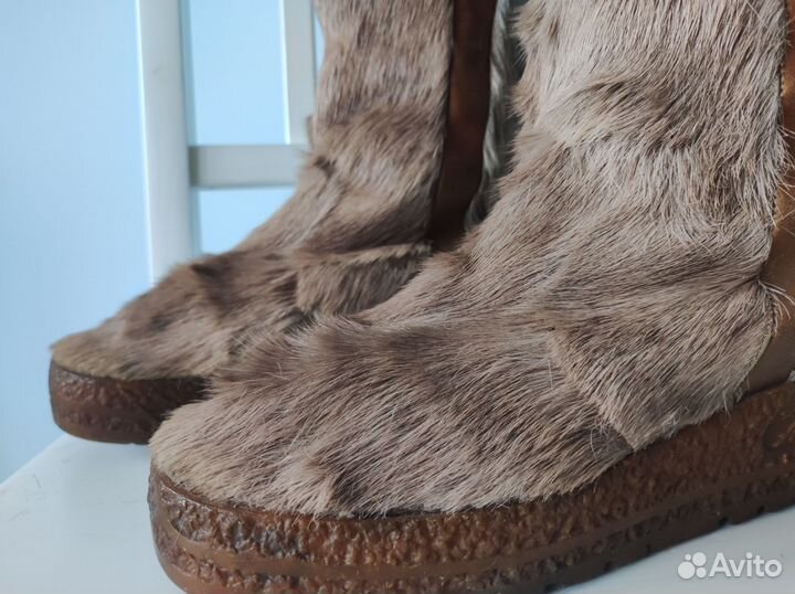Меховые сапоги унты