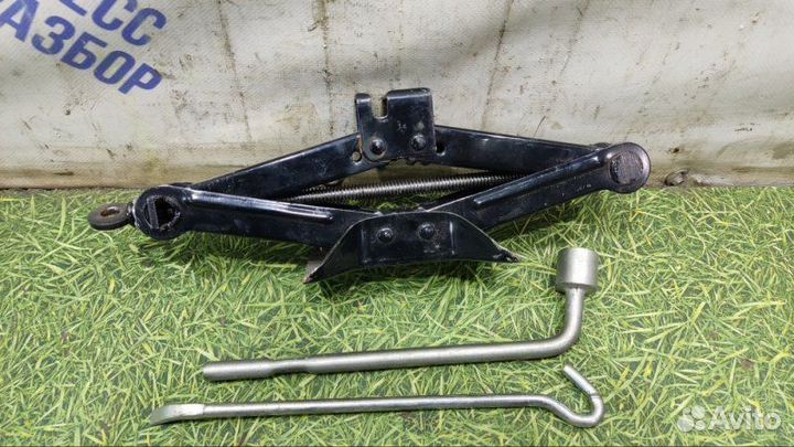 Домкрат Mazda 6 Gh седан 2.0 LF 2008