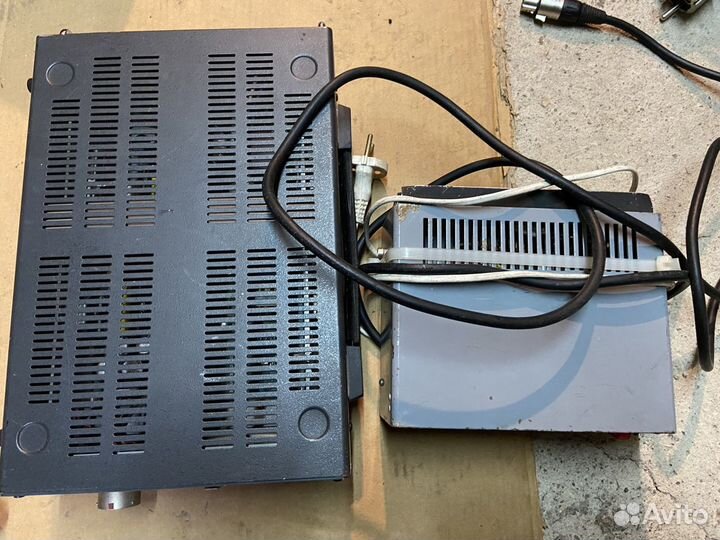 Блок питания для видеокамеры Sony