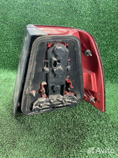 Задний фонарь левый Volkswagen Bora