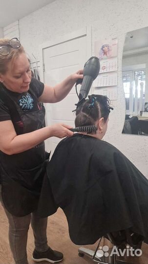 Модель на окрашивание,стрижку