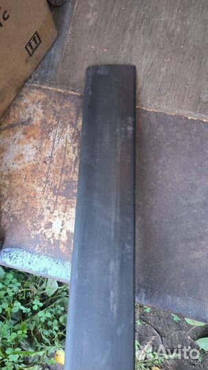 Задний правый молдинг Audi 80 b3