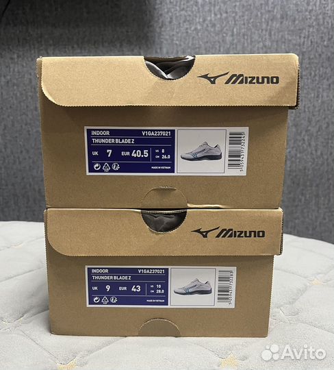 Волейбольные кроссовки mizuno thunder blade z