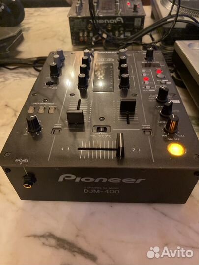 Микшерный пульт Pioneer DJM-400 DJM