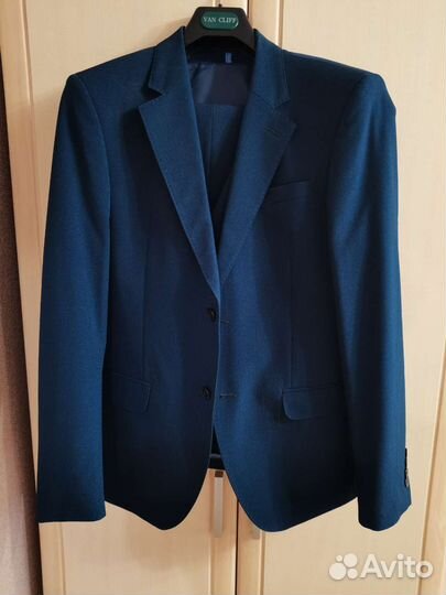 Мужской костюм тройка синий