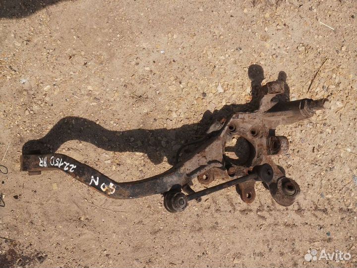 Кулак задний правый Sonata