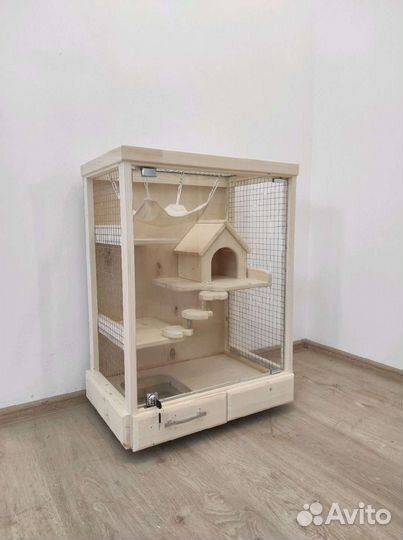 Клетки и вольеры для птиц и животных