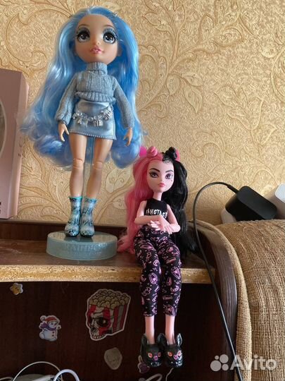 Куклы монстер хай и еще одна кукла