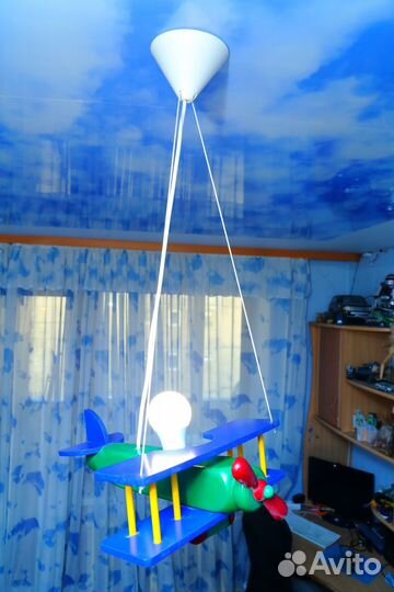 Люстра-самолёт