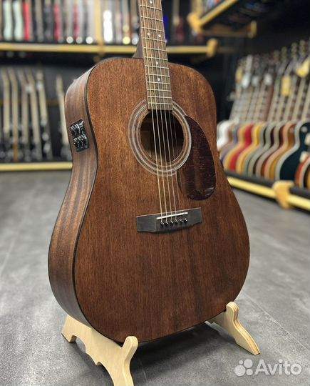 Трансакустическая гитара Cort (массив) новая