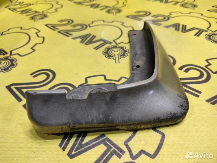 Брызговик задний правый Subaru Legacy BLE EZ30D