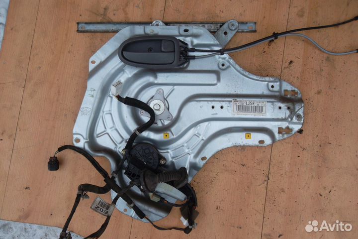 Стеклоподъемник