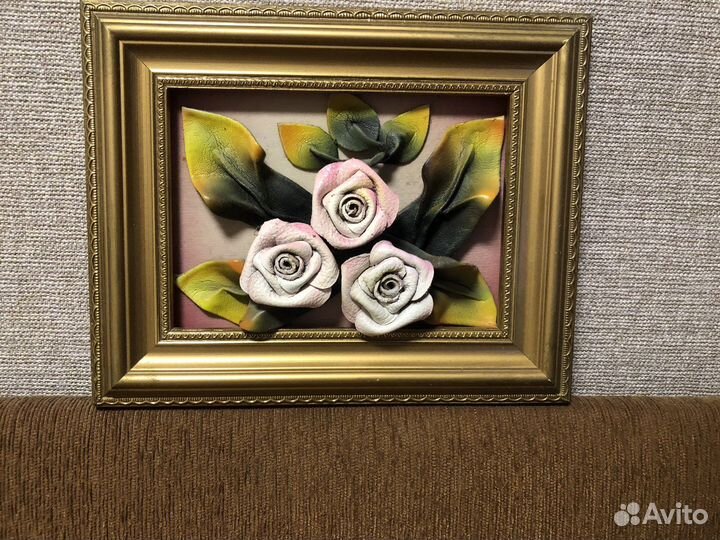 Картина из кожи