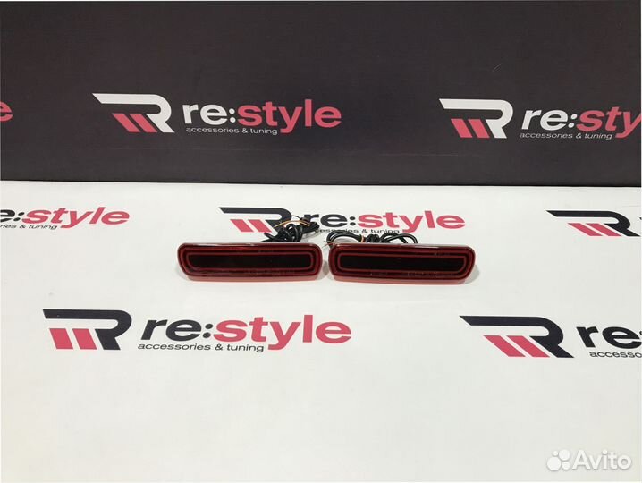 Катафоты Toyota Land Cruiser 100 Неон Красные