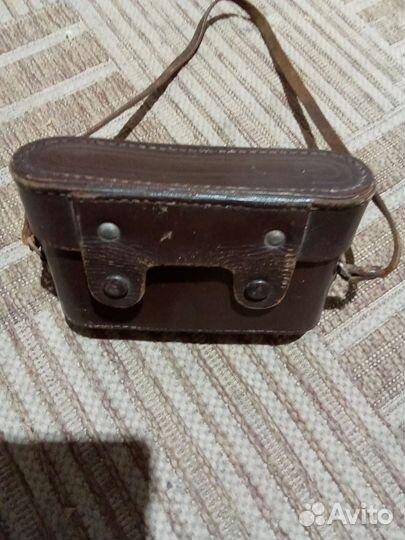 Плёночный фотоаппарат времён СССР