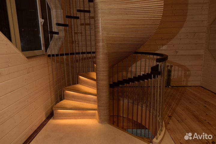 Лестница на второй этаж