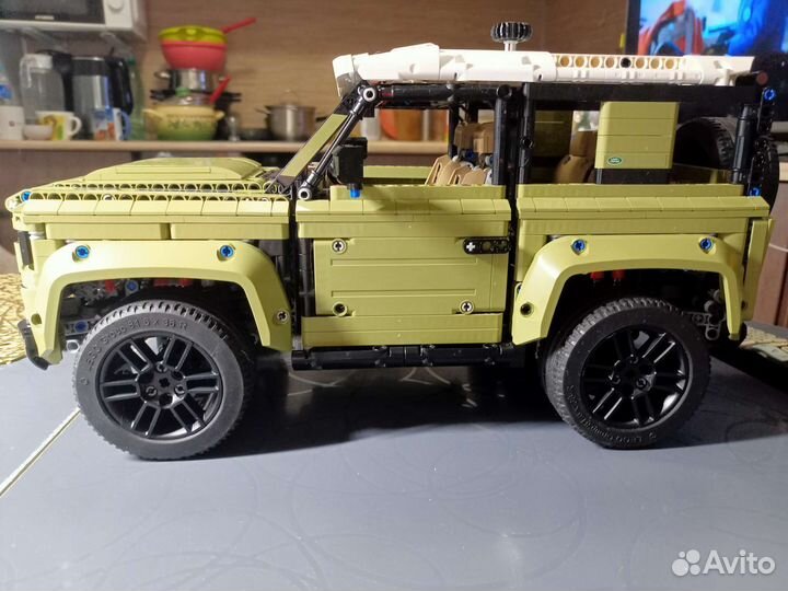 Lego technic 42110 land rover defender