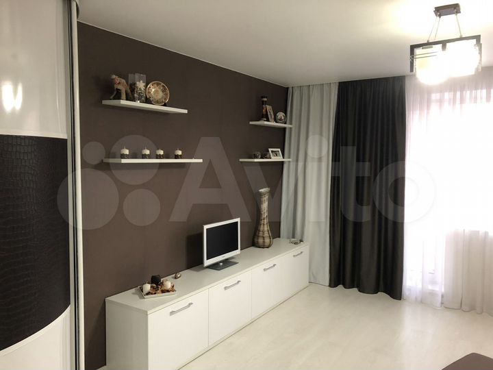 1-к. квартира, 43 м², 8/10 эт.