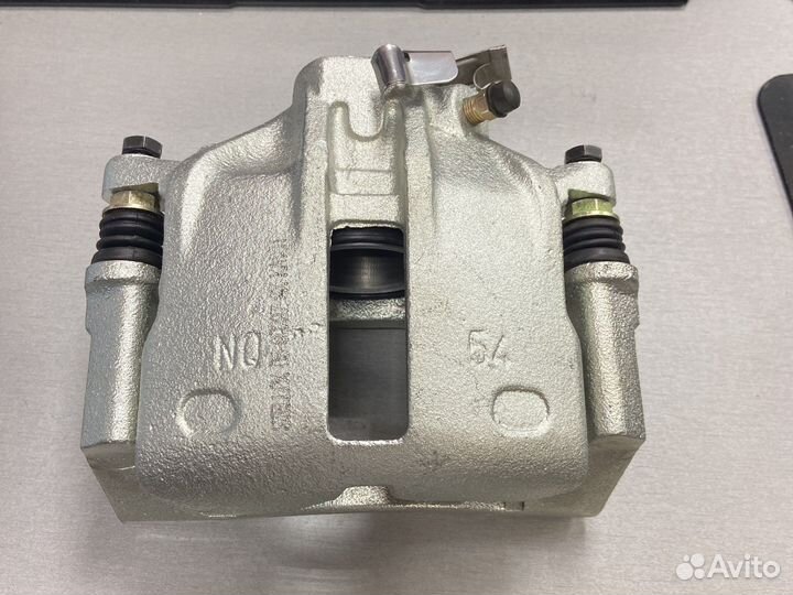 Передний правый суппорт audi vw d.54