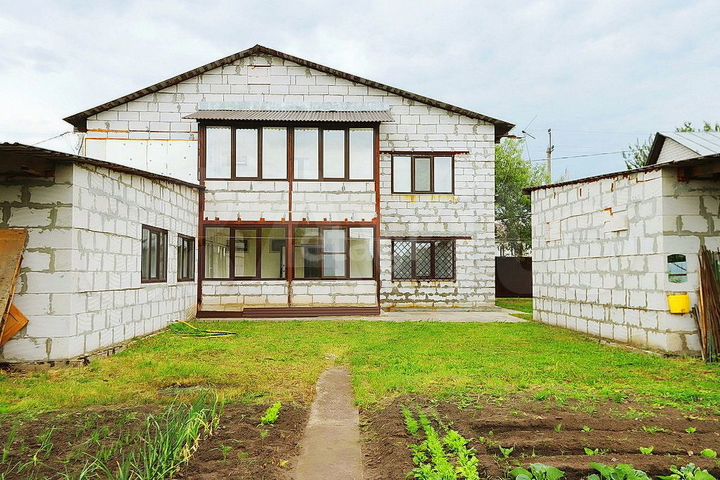 Дом 158,6 м² на участке 6,5 сот.