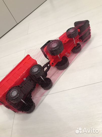 Машинка игрушка