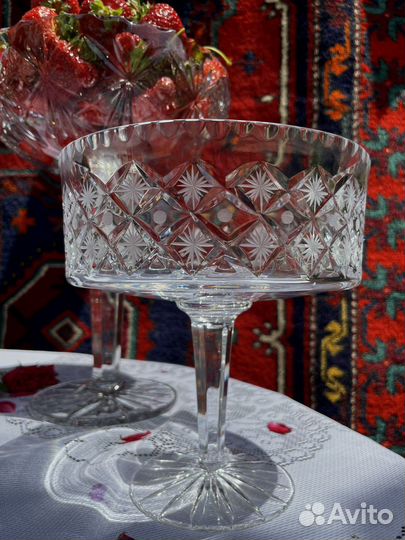 Старинная хрустальная ваза, антиквариат