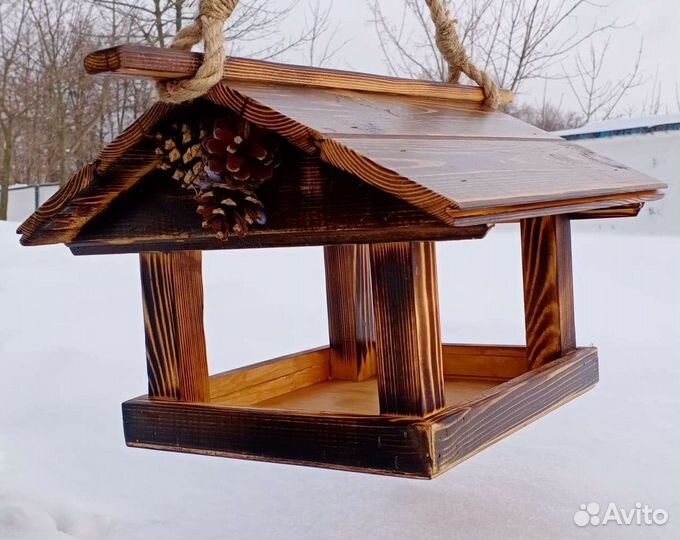 Кормушка для птиц и Белок