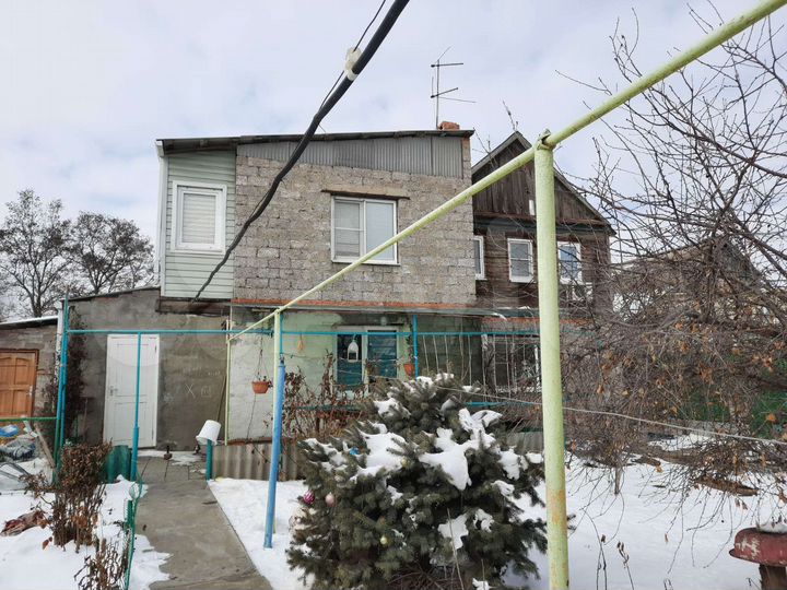 Дом 160 м² на участке 6 сот.