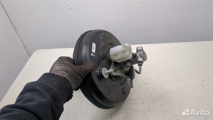 Цилиндр тормозной главный Toyota Highlander 2, 2013