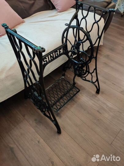 Станина машины Singer реставрированная