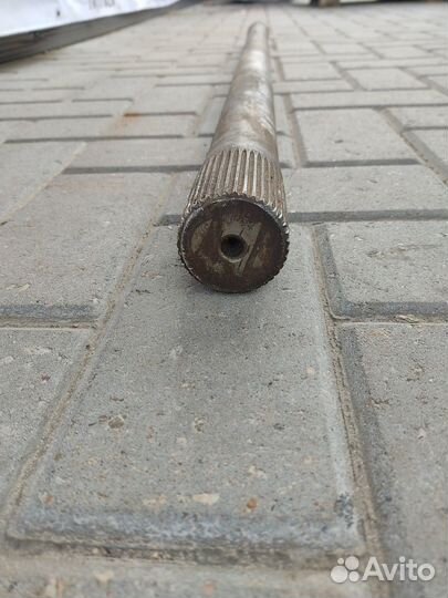 5000675838 Полуось без блокировки