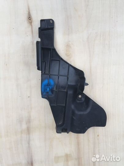 Кронштейн бампера заднего левый Lexus RX450h