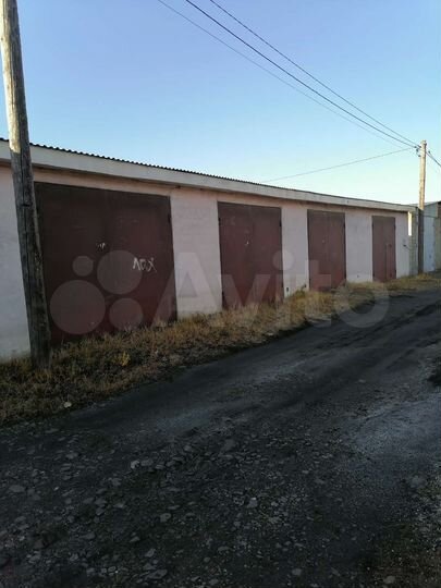 Гараж, > 30 м²