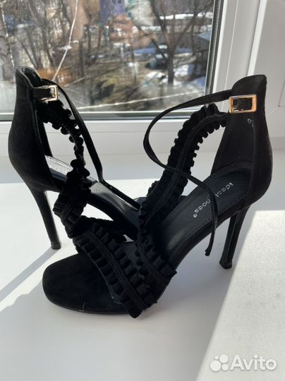 Босоножки женскме 38 размер