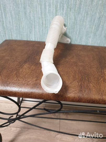 Заливная горловина омывателя Volkswagen Tiguan 2