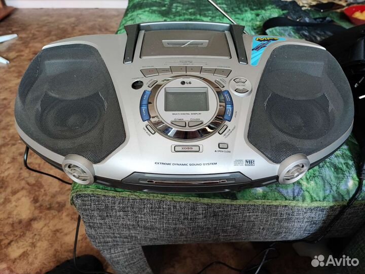 Магнитола-бумбокс LG LPS-LM535X