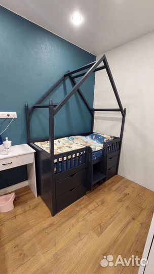 Кровать-домик с бортиками